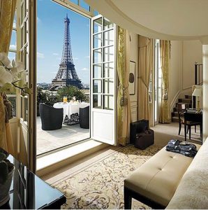 חדר מלון בפריז